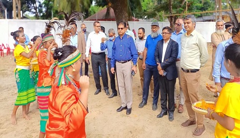 হালুয়াঘাটে সড়ক ও জনপথ অধিদপ্তরের প্রধান প্রকৌশলীর বিভিন্ন উন্নয়ন কর্মকান্ড পরির্দশন