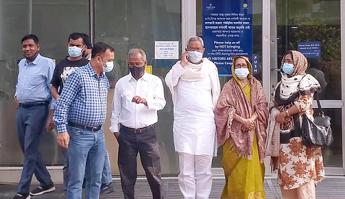 হাসপাতালে খালেদার পাশে ভাসানীর পরিবার