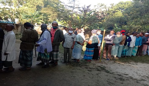 নোয়াখালীতে ৫ ইউপি ও ১ পৌরসভায় ভোট চলছে