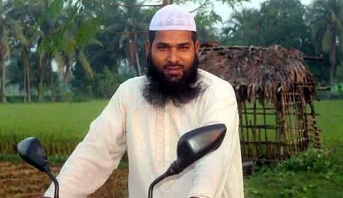 স্ত্রীকে রেখে ছাত্রীকে বিবাহ করা সেই শিক্ষক খায়রুল বরখাস্ত