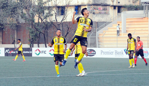 কোয়ার্টার ফাইনালে এক পা সাইফের