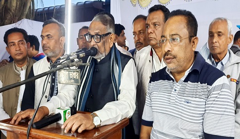 বীর মুক্তিযোদ্ধা ফজলুর রহমান ফান্টুর ওপর হামলার ঘটনায় প্রতিবাদ সমাবেশ