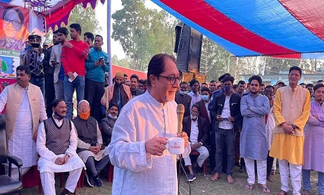 সিরাজগঞ্জ-৪ আসনের এমপি তানভীর ইমাম’র চা আড্ডা