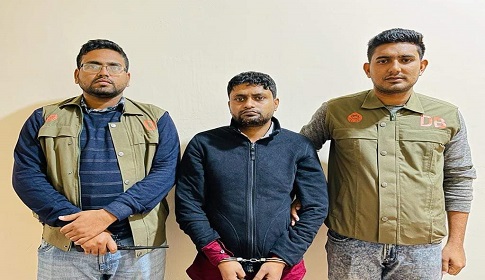 মাকে গলাকেটে হত্যার এক বছর আট মাস পর ছেলে গ্রেফতার