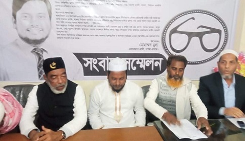 কর্ণফুলীর জুলধায় সুষ্ঠু নির্বাচনের দাবিতে স্বতন্ত্র প্রার্থীর সংবাদ সম্মেলন