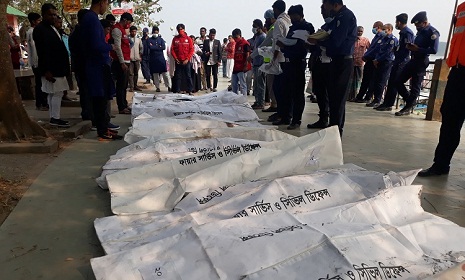 সুগন্ধা নদীতে লঞ্চে আগুন, মৃত্যু বেড়ে ৪১