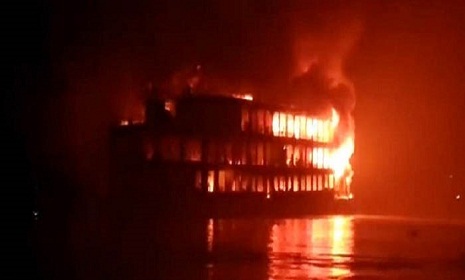 ‘নৌপরিবহনে যাত্রীর নিরাপত্তা অত্যন্ত নাজুক’