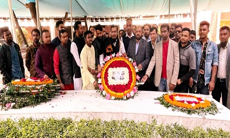 বঙ্গবন্ধুর সমাধিতে ছাত্রলীগ নেতা সোহাগ রনির শ্রদ্ধা নিবেদন