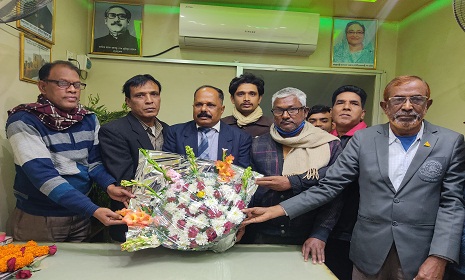বাংলাদেশ কৃষকলীগ জাতীয় নির্বাহী কমিটির সদস্য হওয়ায় মনিরুজ্জামন মনিকে সংবর্ধনা