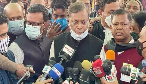 ‘বঙ্গবন্ধুর বাংলাদেশে এখনো স্বাধীনতাবিরোধীরা আস্ফালন করে’