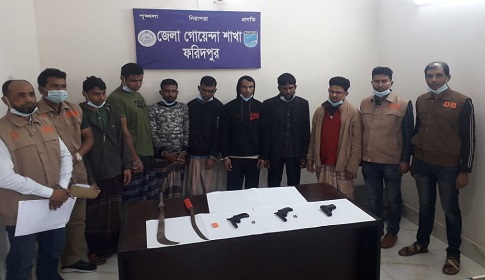 ফরিদপুরে অস্ত্র ও মাদকসহ ডাকাত দলের ৭ সদস্য গ্রেপ্তার