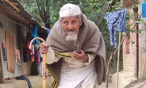 চট্টগ্রামে ১০ হাজার শীতার্ত মানুষের মুখে হাসি ফোটালেন তথ্যমন্ত্রী