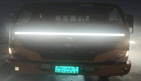 সোনারগাঁয়ে ট্রাক চাপায় নারী শ্রমিকের মৃত্যু