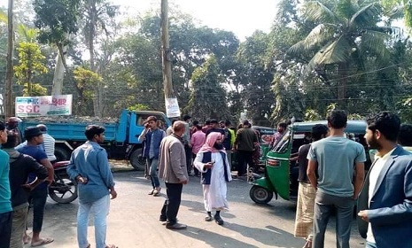 চট্টগ্রামে পৃথক সড়ক দুর্ঘটনায় নিহত ১, আহত ৭