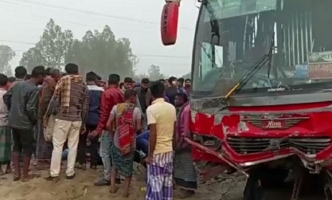 বগুড়ায় বাস-অটোরিকশা সংঘর্ষ, নিহত ৫