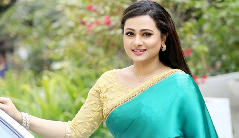 সুখবর দিলেন পূর্ণিমা