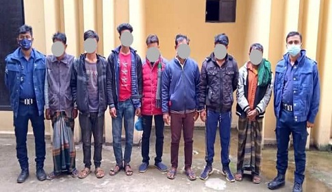 কুলাউড়ায় পুলিশের অভিযানে ৭ জুয়াড়ি আটক  