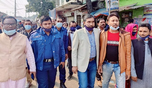 নগরকান্দা পৌরসভা যানজট মুক্ত করার অঙ্গীকার মেয়র নিমাই সরকারের