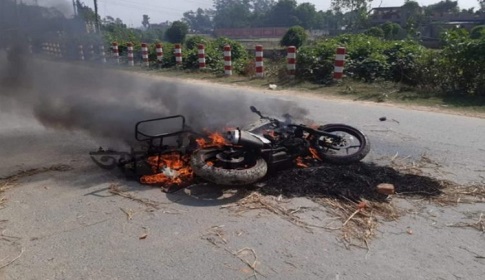 চট্টগ্রামে চাঁদের গাড়ির ধাক্কায় দুই ছাত্রী নিহত