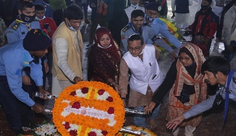 মন্ত্রী-এমপিরা ভাষা-স্বাধীনতার মান রাখতে ব্যর্থ : মোমিন মেহেদী