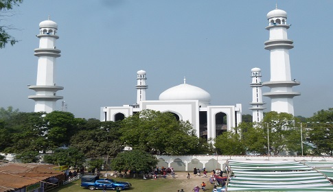 ফরিদপুরে বিশ্ব জাকের মঞ্জিলে উরস শরীফ শুরু