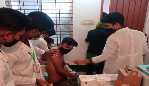 ফরিদপুরে ২৫৫ কেন্দ্রে করোনার টিকা প্রদান 