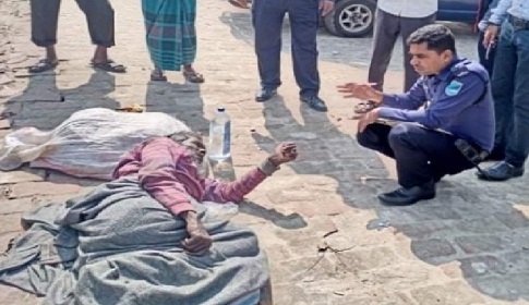 ফেলে যাওয়া রোগীর চিকিৎসার দায়িত্ব নিলেন ফরিদপুরের পুলিশ সুপার