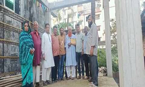 চট্টগ্রামে কৃষ্ণ মন্দির সংস্কার কার্যক্রম পরিদর্শনে মো. ইউনুস