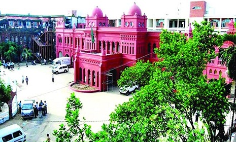 বাজার নিয়ন্ত্রণে প্রশাসন, অধিক পণ্য ক্রয় না করার অনুরোধ ডিসির