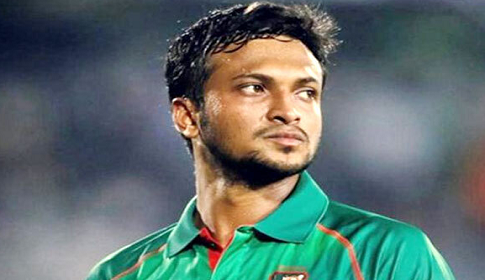 রাতেই দেশে ফিরে আসছেন সাকিব