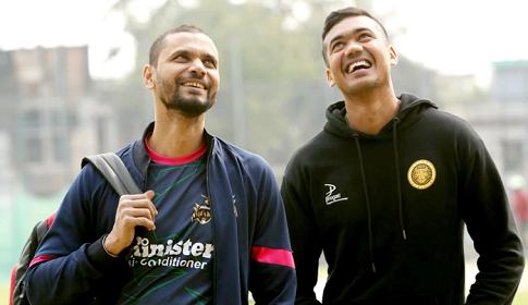 আইপিএলকে ‘না’ বলায় তাসকিনকে পুরস্কার দেওয়া উচিত : মাশরাফি