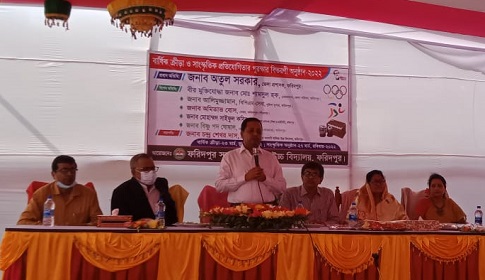 ‘লেখাপড়ার পাশাপাশি সুস্থ ধারার সংস্কৃতির চর্চা প্রয়োজন’