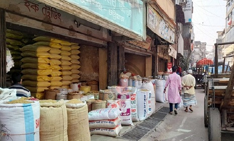 চট্টগ্রামে পেঁয়াজ, ছোলা ও খেজুরের দামে স্বস্তি