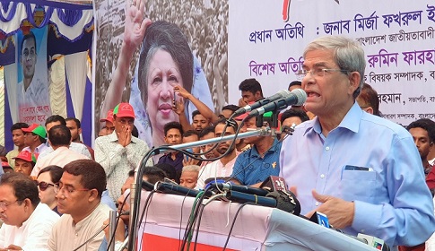 এ সরকার ডাকাতের সরকারে পরিনত হয়েছে : ফখরুল 