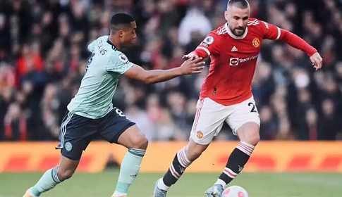 রোনালদোকে ছাড়া খেলতে নেমে ঘরের মাঠে হোঁচট খেলো ম্যানইউ