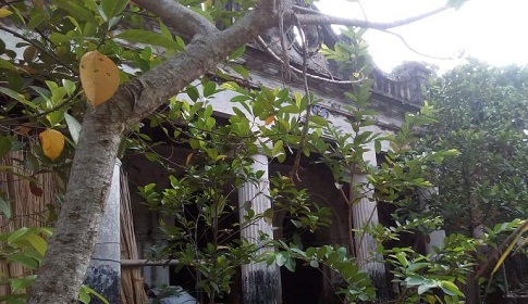 হিন্দু পরিবারের সম্পত্তি প্রভাবশালীর দখলে