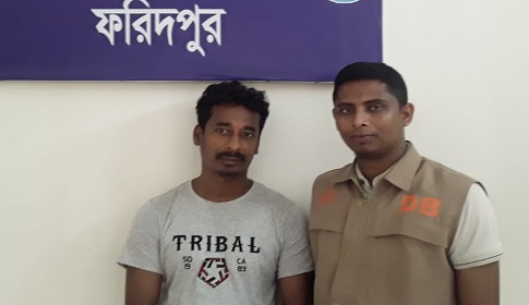 এসিড নিক্ষেপকারী একাধিক মামলার আসামি টাকি রিপন গ্রেফতার