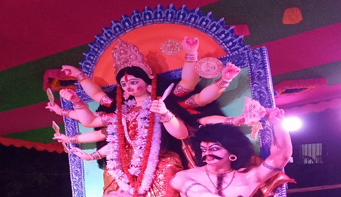 বিসর্জনের মধ্য দিয়ে শেষ হলো বাসন্তী পূজা