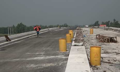 বঙ্গবন্ধু সেতু পশ্চিম মহাসড়কে যানবাহনের চাপ বাড়ছে, কাল খুলছে নলকা সেতুর এক লেন