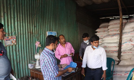 সিরাজগঞ্জে দুই প্রতিষ্ঠানকে ৩৫ হাজার টাকা জরিমানা