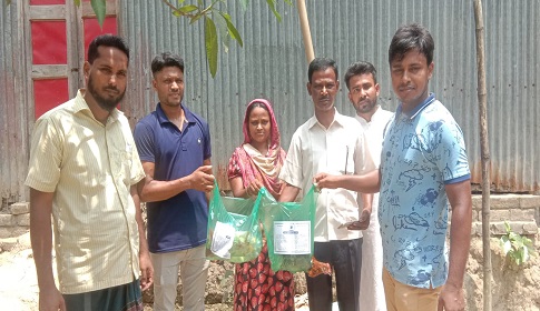 সংস্কার সমাজ কল্যাণ সংঘ’র পক্ষ থেকে ঈদ উপহার ও নগদ অর্থ প্রদান 