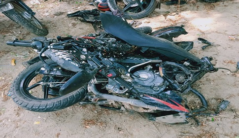 গোপালগঞ্জে মোটরসাইকেল-প্রাইভেটকারের সংঘর্ষে সেনা সদস্য নিহত
