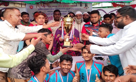 রাজারহাটে বঙ্গবন্ধু জাতীয় গোল্ডকাপ ফুটবল টুর্নামেন্টে উমরমজিদ ইউপি চ্যাম্পিয়ন