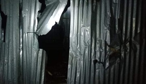 শৈলকূপায় প্রতিপক্ষের অতর্কিত হামলায় ৭ বাড়িঘর ভাংচুর লুটপাটের অভিযোগ