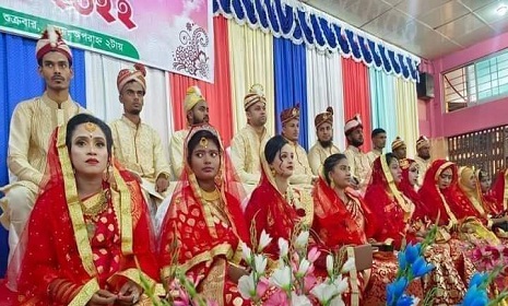 দিনাজপুরে ৪০ জন এতিম মেয়ের যৌতুকবিহীন বিয়ে