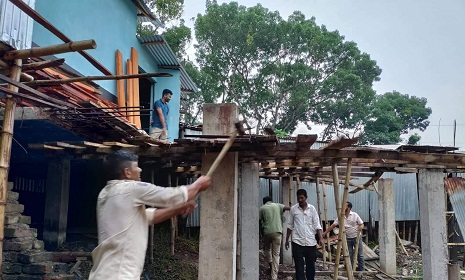 নগরকান্দায় অবৈধ স্থাপনা উচ্ছেদ অভিযান শুরু