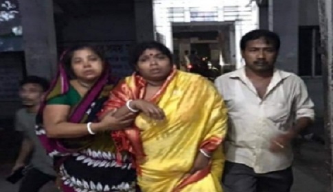 অটোরিকশায় গৃহবধূর গলায় ছুরি ধরে টাকা-স্বর্ণ লুট