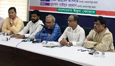 আওয়ামী লীগ ও গণমাধ্যমের স্বাধীনতা একসঙ্গে যায় না : রিজভী