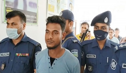 স্ত্রী-শাশুড়িসহ ৩ জনকে কুপিয়ে হত্যা, ঘাতক জামাই গ্রেফতার