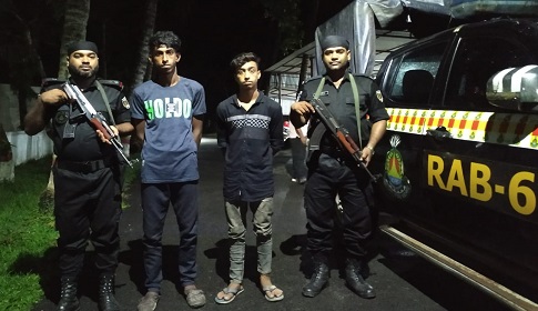 সাতক্ষীরার পাটকেলঘাটা থেকে ইয়াবাসহ দুই যুবক আটক